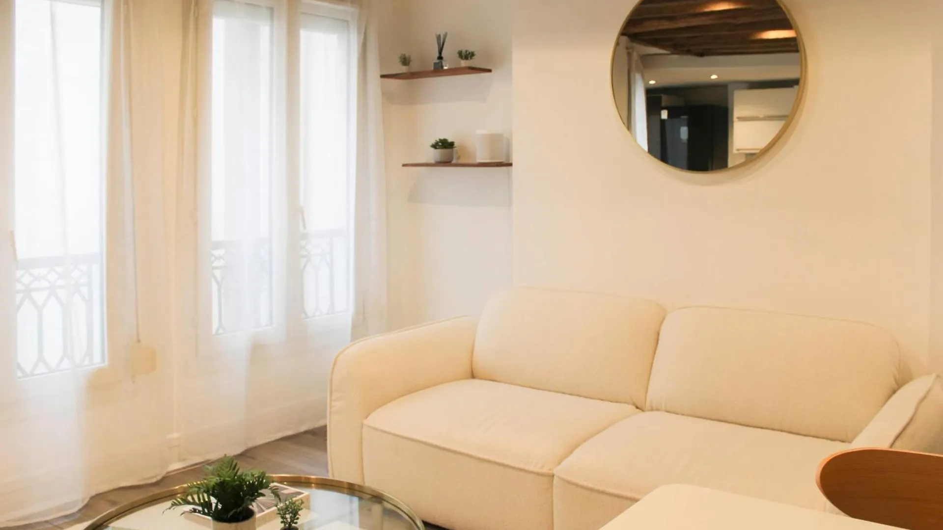 Apartment Lovely 51 M Nest In The Heart Of *