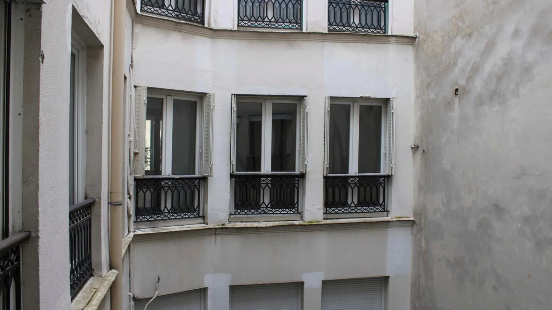 Lovely 51 M Nest In The Heart Of Apartment *